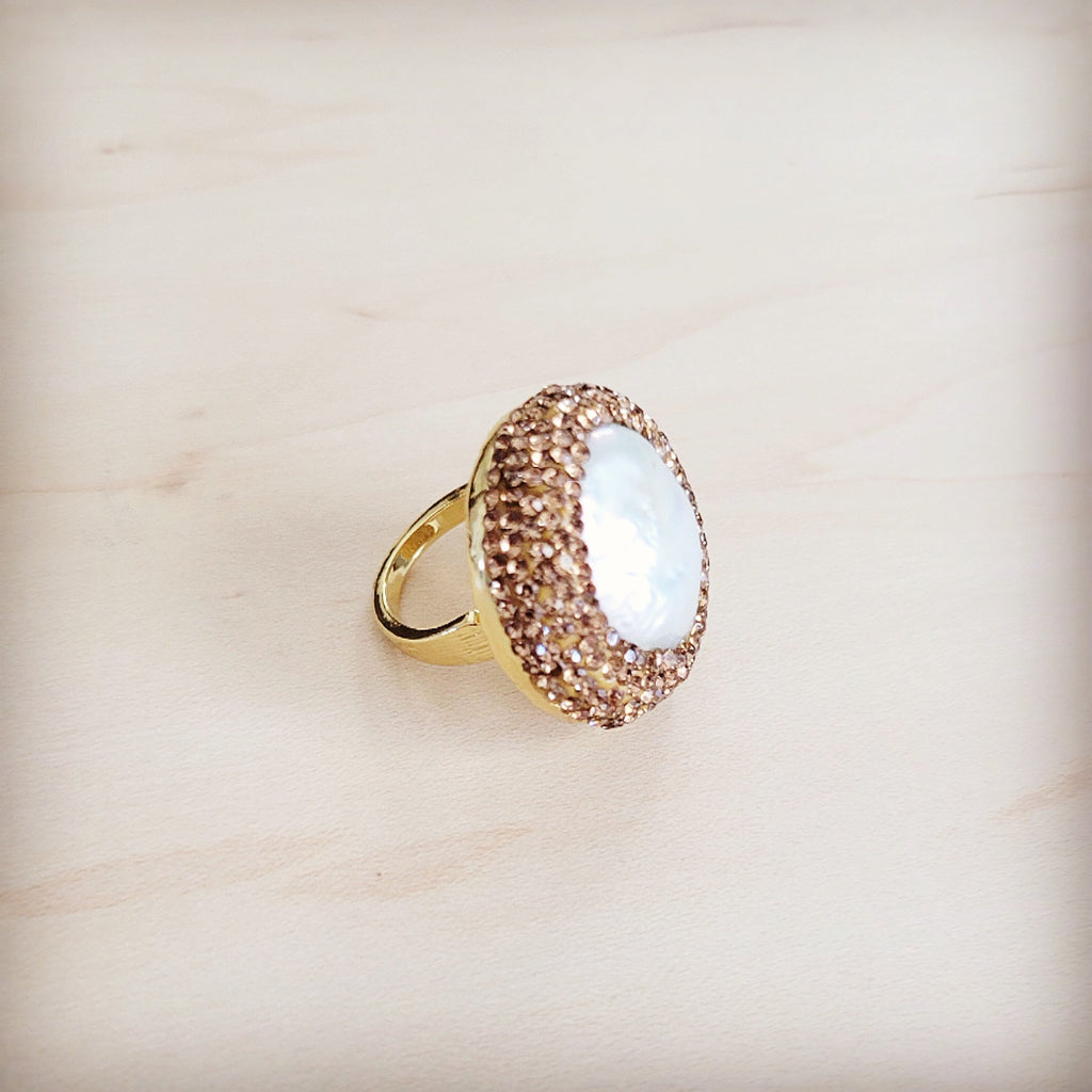 **Gilded Aurora Pearl Ring 012kk