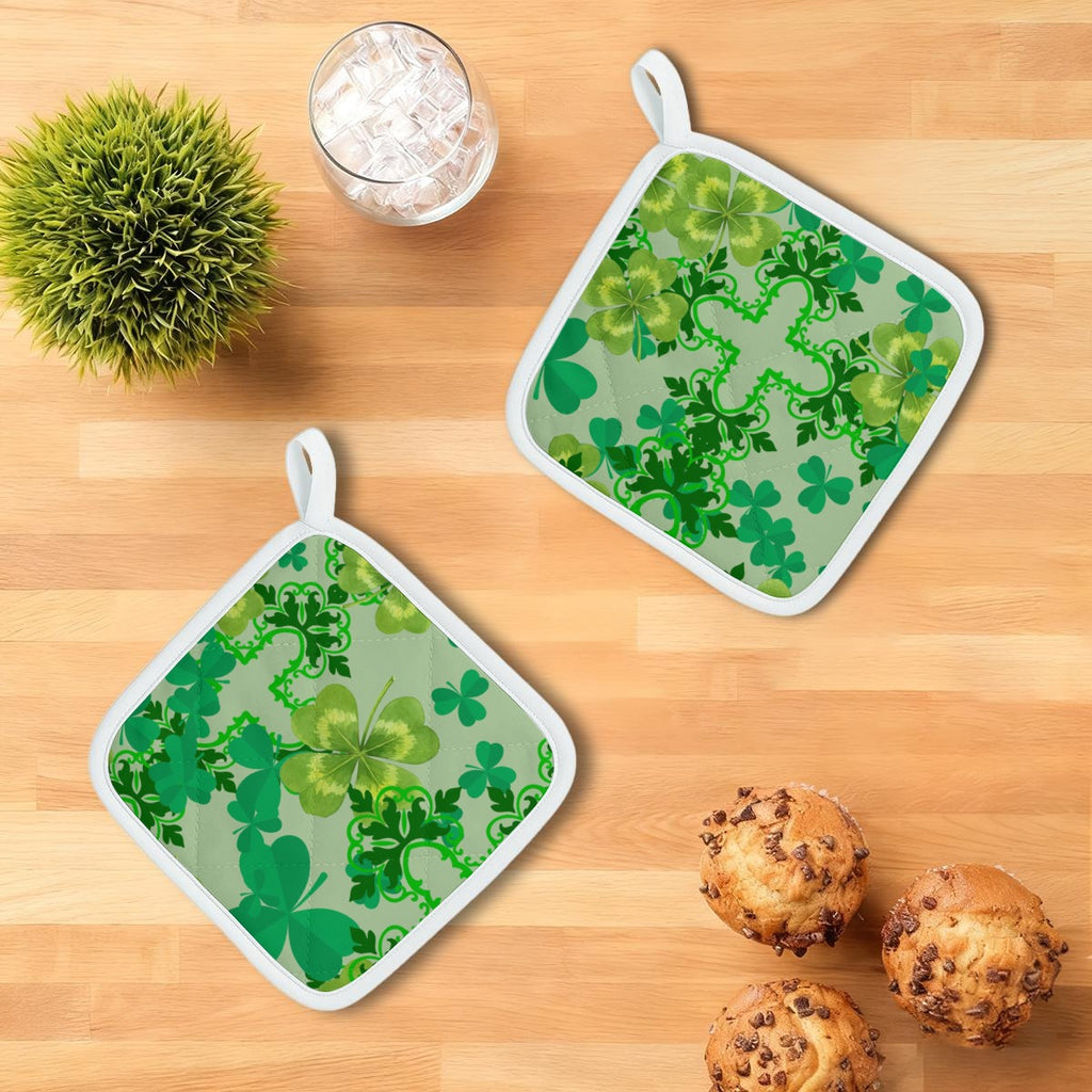 Clover & Celtic Crosses Oven Glove & Pot Holder Set | Irish Heritage Kitchen Accessories - Exclusive to Back Alley
