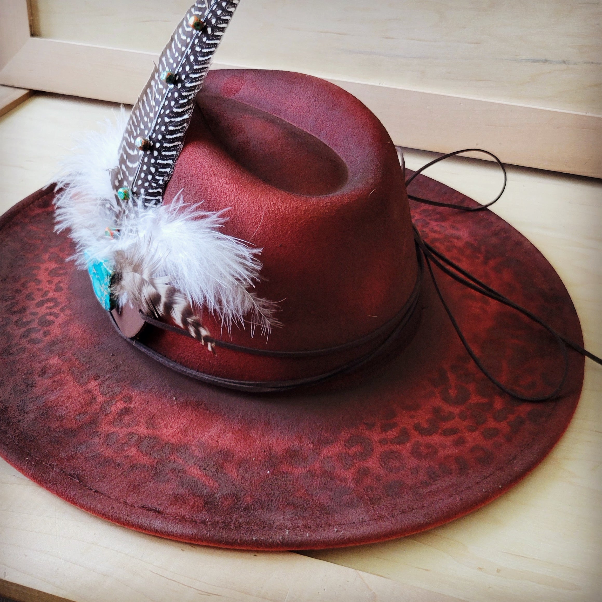 Hand-Painted Leopard Boho Western Cowgirl Hat & Band-Red 987k