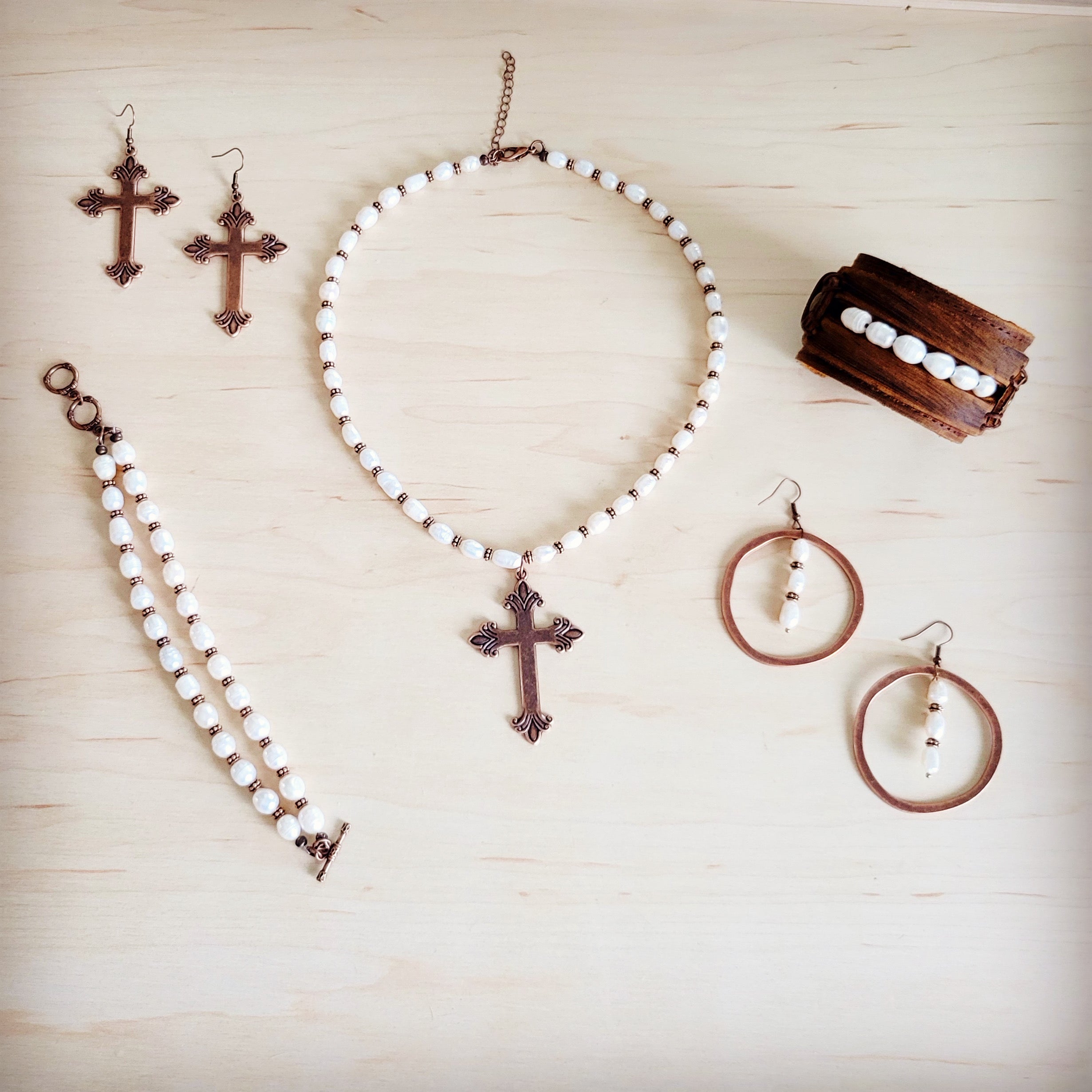 Genuine Freshwater Pearl Collar Boho Necklace w/ Cross 263s