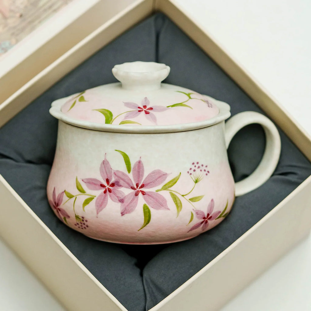 Hand-Painted Pink Floral Ceramic Tea Cup with Lid – 123ml Traditional Gift Box Set