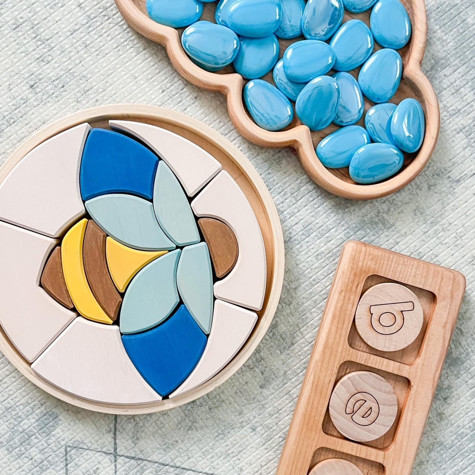Bee Puzzle Block