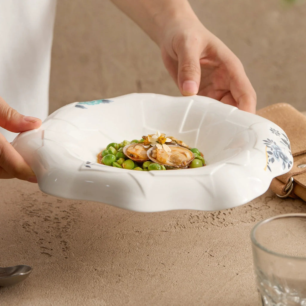 GOSEUNG Bloomflow Porcelain Bowl — Cracked Texture Floral Rim Collection