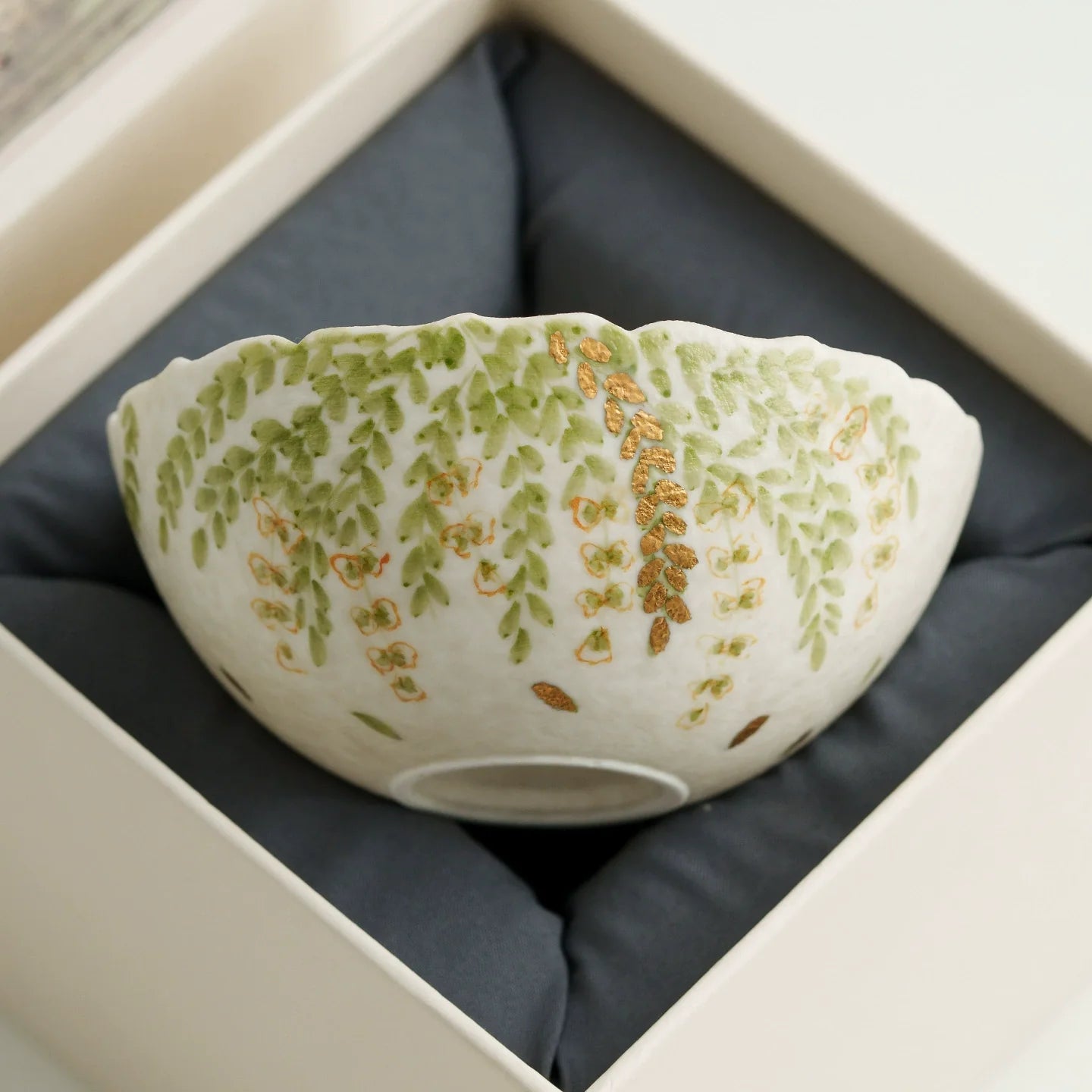 Handmade Ceramic Teacup with Green Leaf Design – 85ml Traditional Chinese Tea Cup