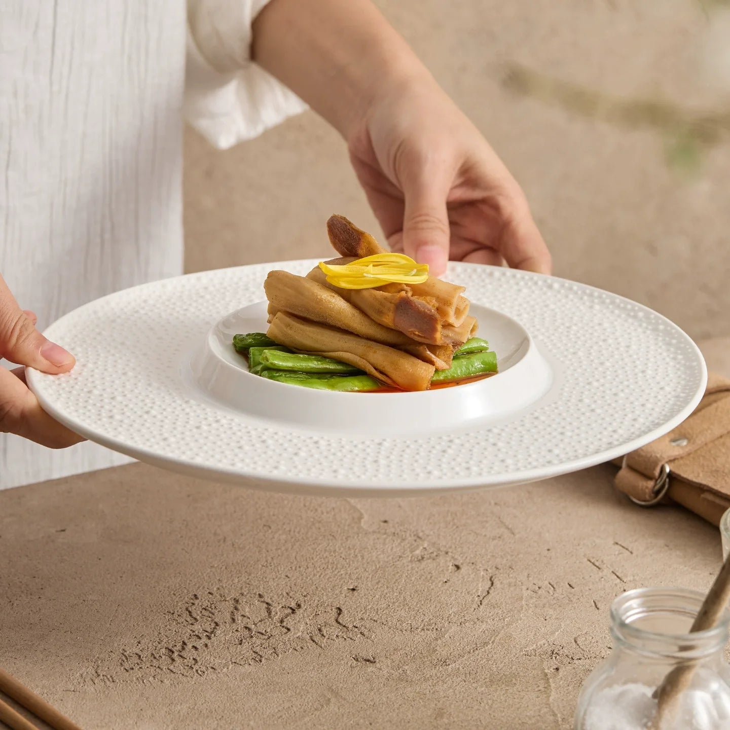 Textured Rim Porcelain Dinner Plate | Inner Coupe Fine Dining Plate