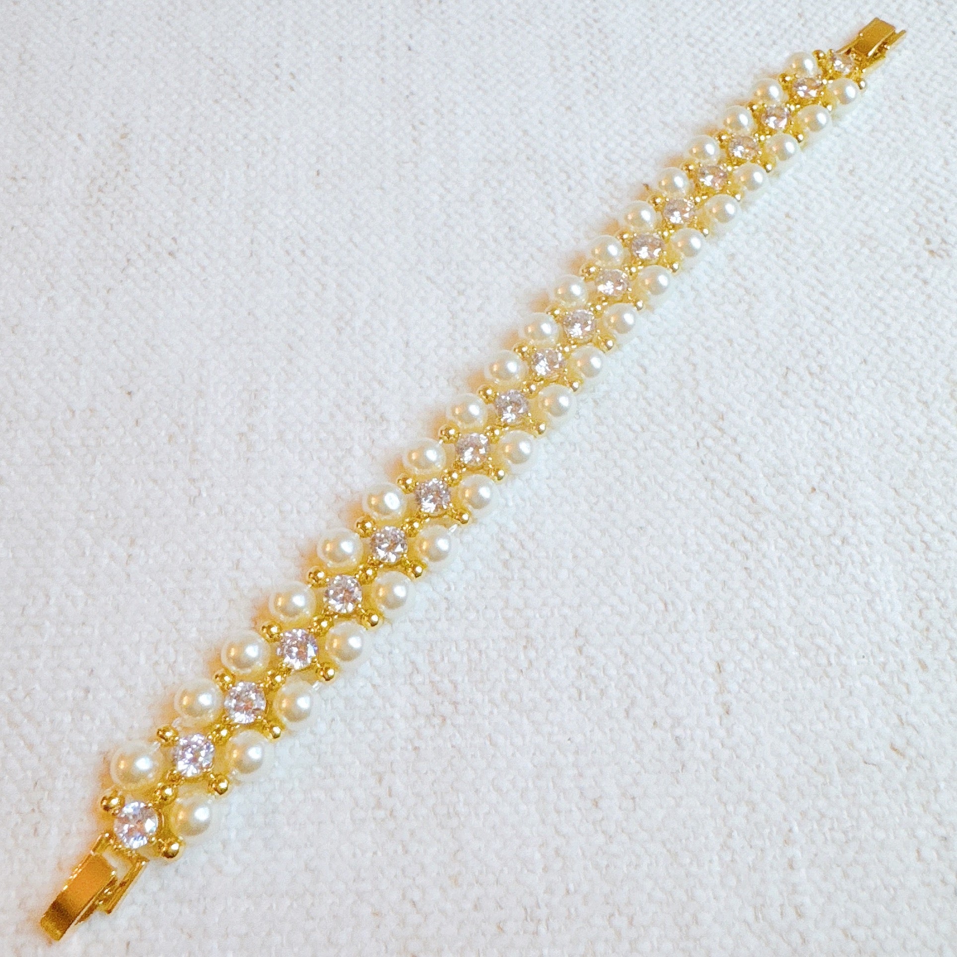 Heirloom Pavé Strand- Pearl, Cubic Zirconia &18 KT Gold Plated Bracelet