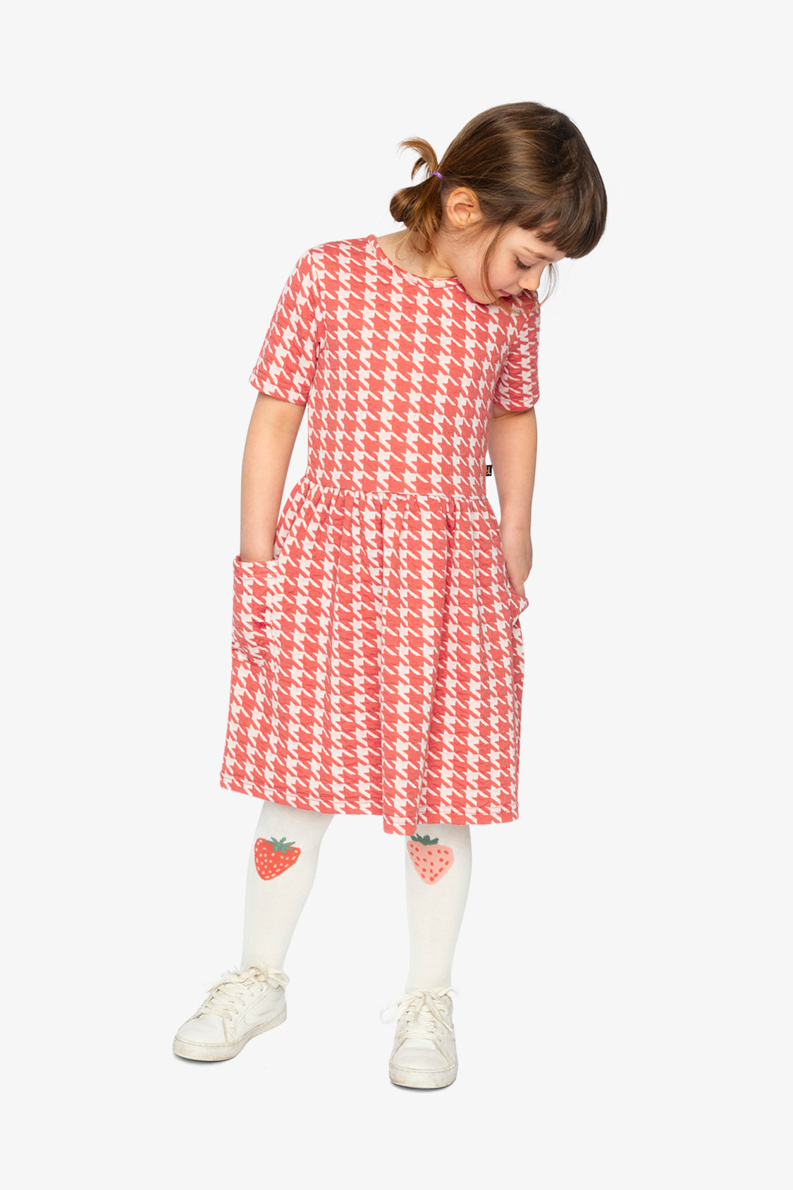 Short Sleeve Dress With Pockets Pink And White Houndstooth