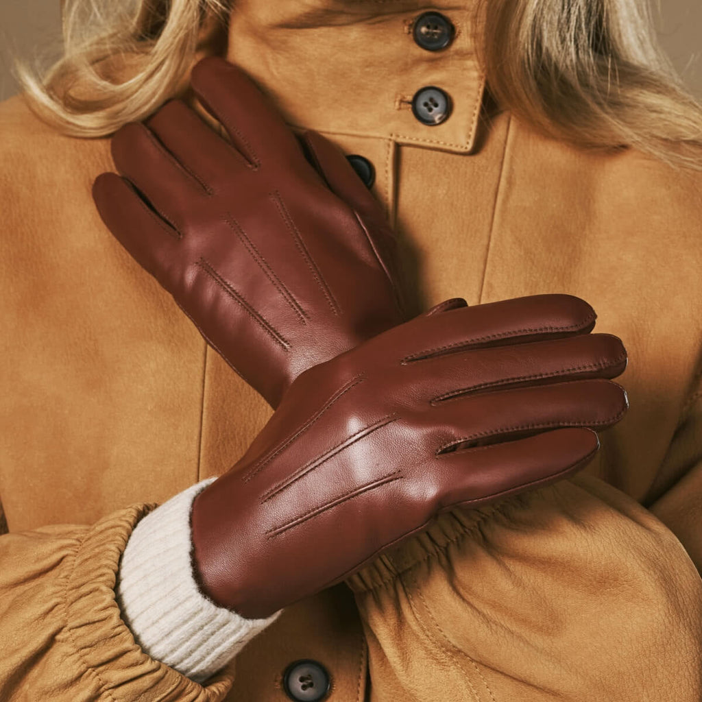 Julietta (brown) - Lambskin leather gloves with plush rabbit fur lining and touchscreen feature
