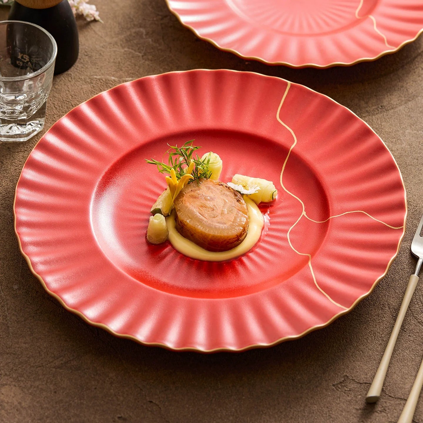 Luxury Red Ceramic Dinner Plate with Golden Veins – Elegant Dining Collection