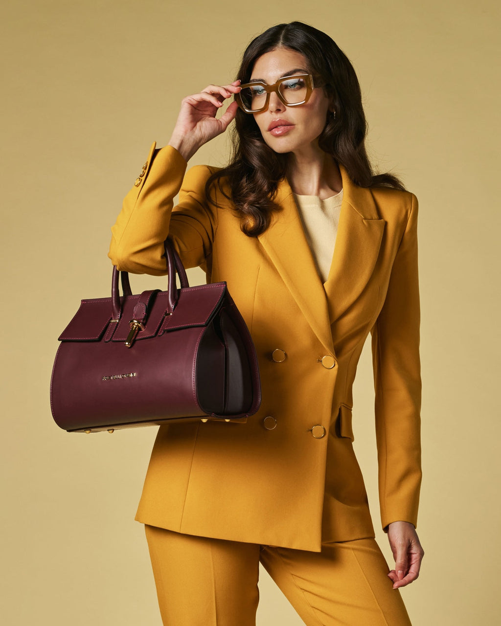 Oriana (eggplant) - Italian calf leather women's handbag (with shoulder strap)