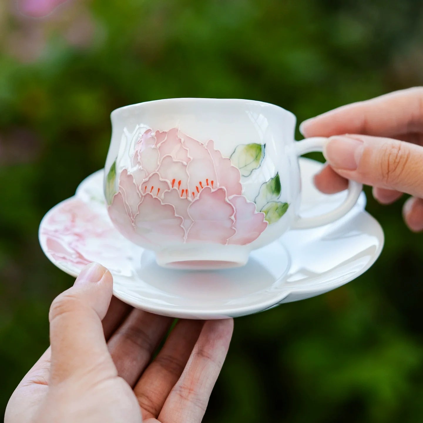 Hand-Painted Peony Porcelain Teacup & Saucer Set – Elegant Floral Ceramic Cup for Tea or Coffee