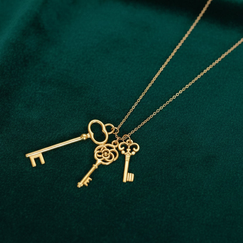 Favorite Things - Keys Necklace – Gold Plated | Vintage Charm, Dainty Jewelry