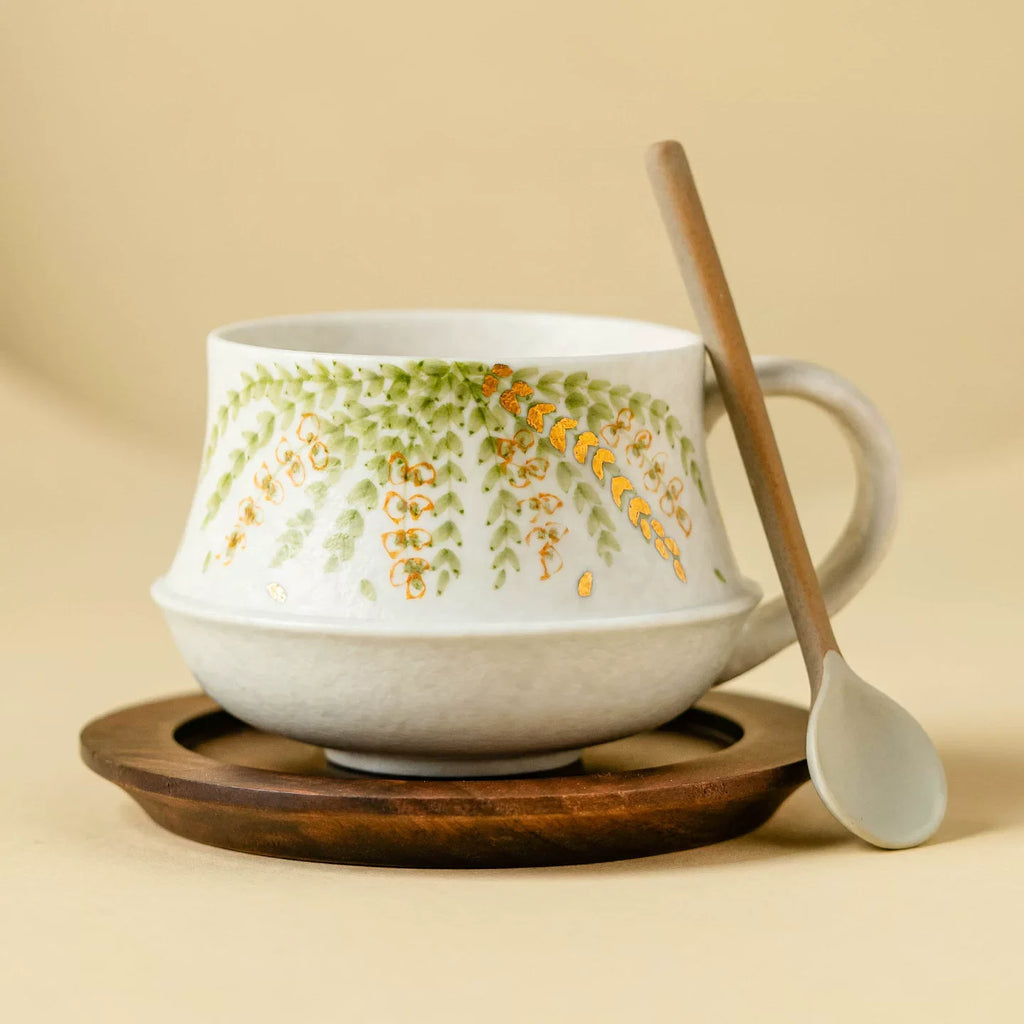 Round Dew Artisanal Ceramic Coffee Cup – Hand-Painted Wisteria Willow Design