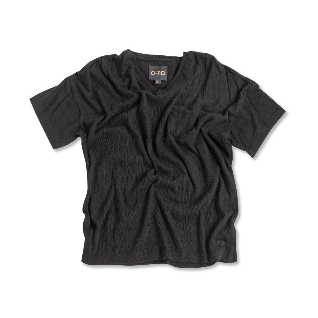 Crinkle Cotton Relaxed V-Neck (Black)