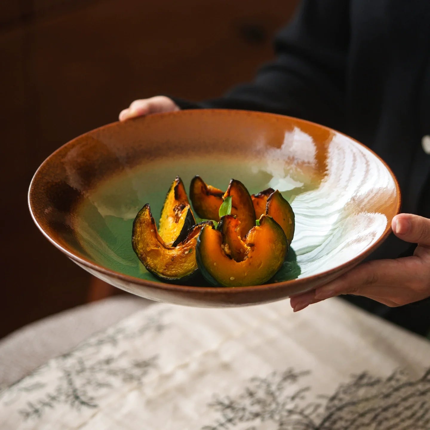 Jade & Amber Ice-Crackle Ceramic Bowl – Artisanal Flared Stoneware